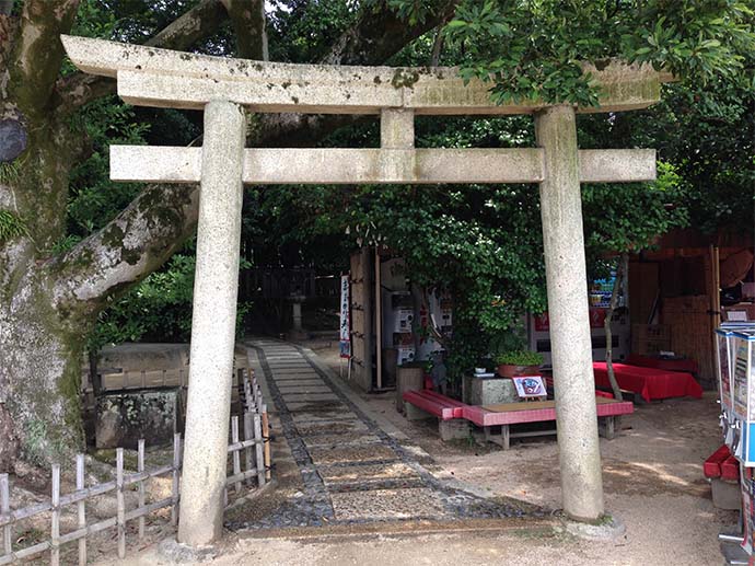 鳥居