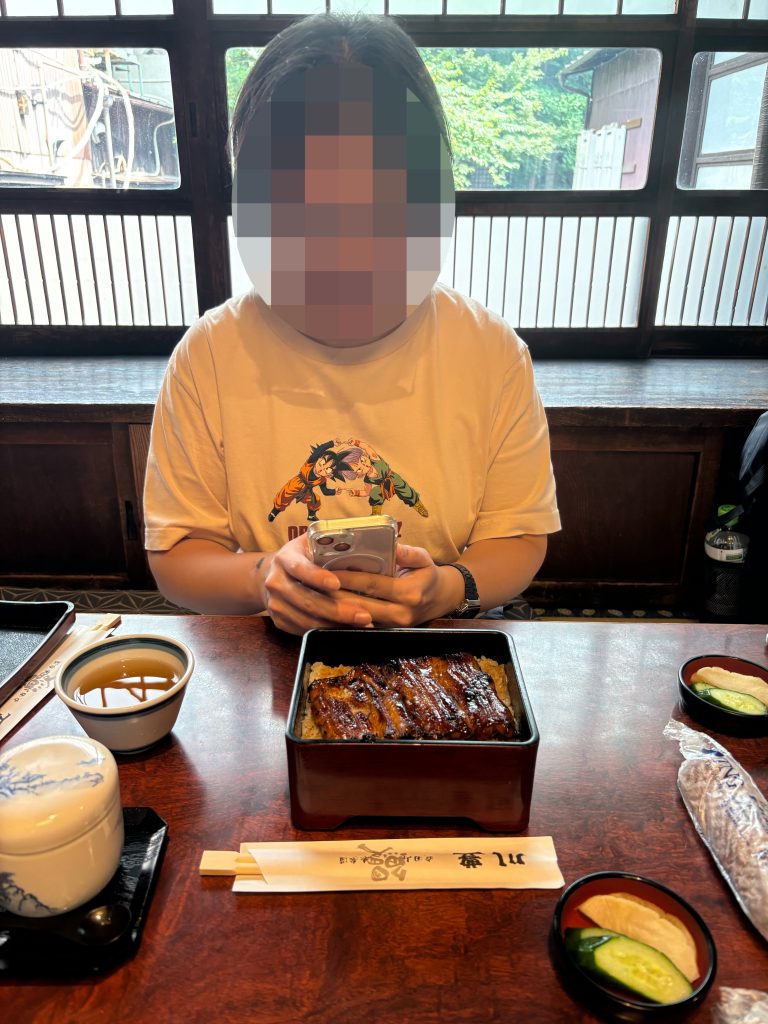 鰻魚蓋飯