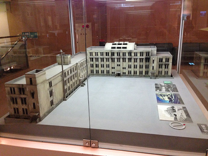 廣島遞信局在原子彈爆炸後的樣子