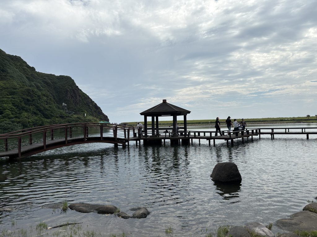 龜尾湖木棧道與九曲涼亭