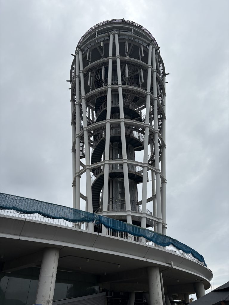 江之島海燭展望燈