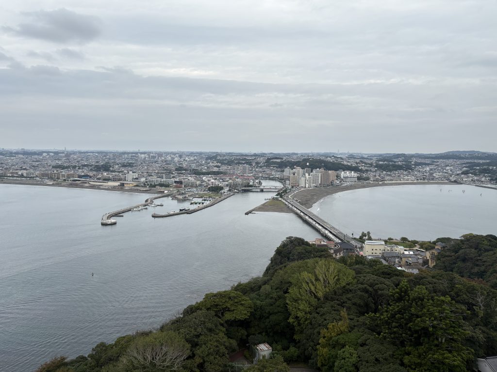 江之島與日本本土相連的整條地理血脈